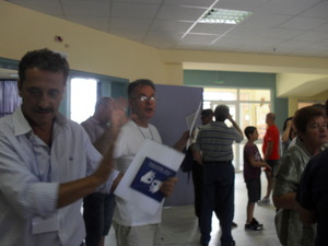 3/9/10 υποδοχή αποφοίτων στο σχολείο