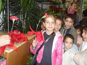 17Νοεμβρίου 2010 αγοπάζουμε λουλούδια